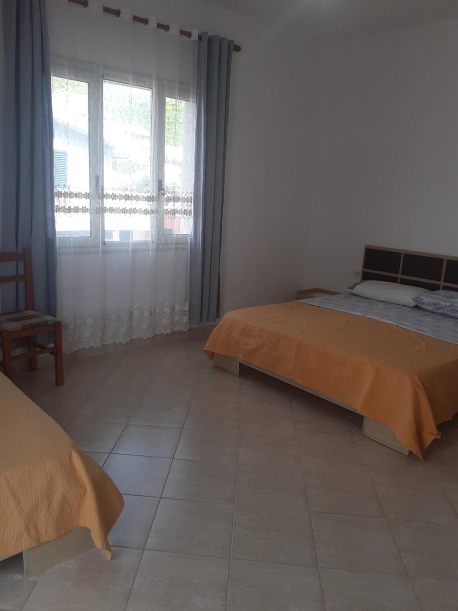 Sunset House Aurora&Ersi Apartman Orikum Szoba fotó